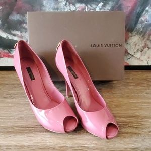 ON HOLD Louis Vuitton Limited Edition Rose